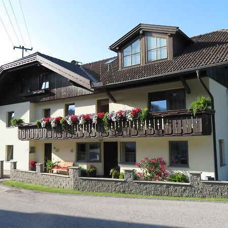 Ferienwohnung Fam Alfons Geiler Heinfels Luaran gambar