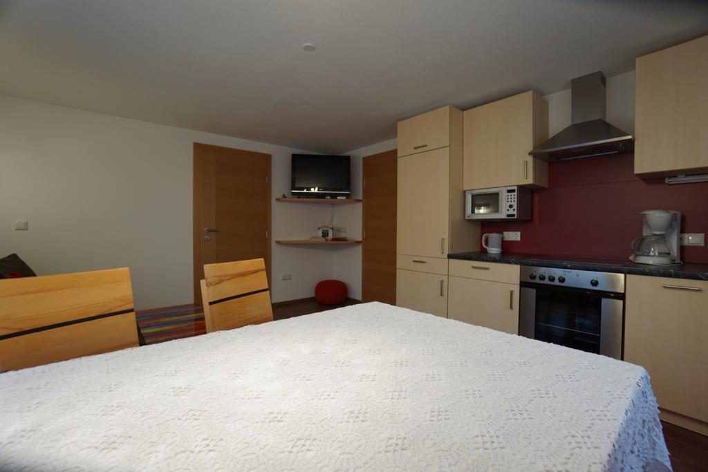 Ferienwohnung Fam Alfons Geiler Heinfels Bilik gambar